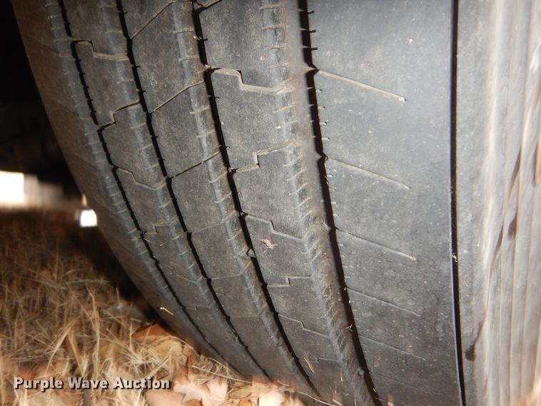 image for item DK4358 2003 MCI D4500  coach bus