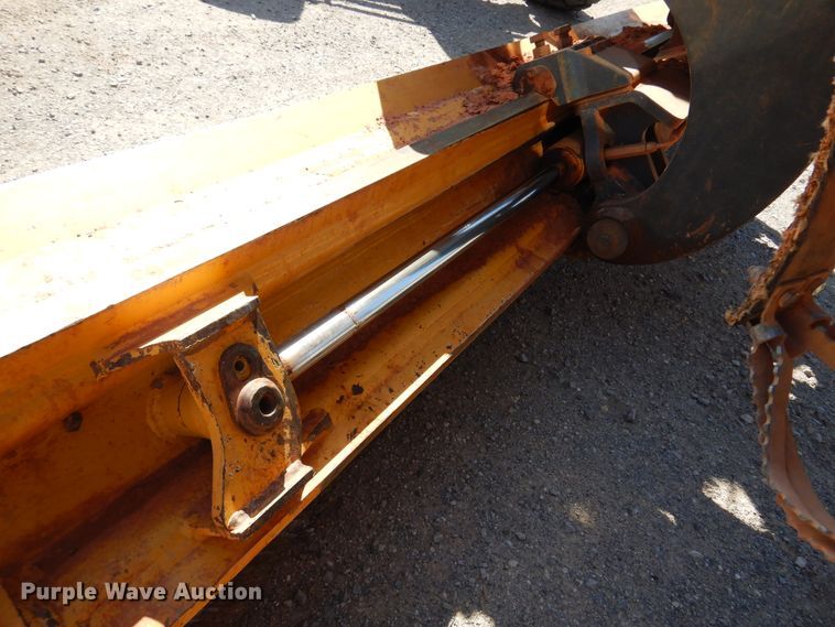 image for item DK4373 2012 John Deere 672G  motor grader