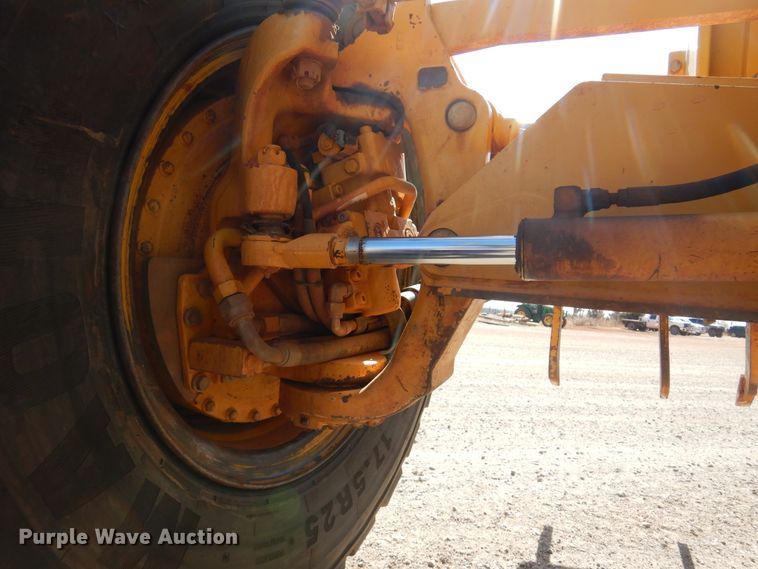 image for item DK4373 2012 John Deere 672G  motor grader