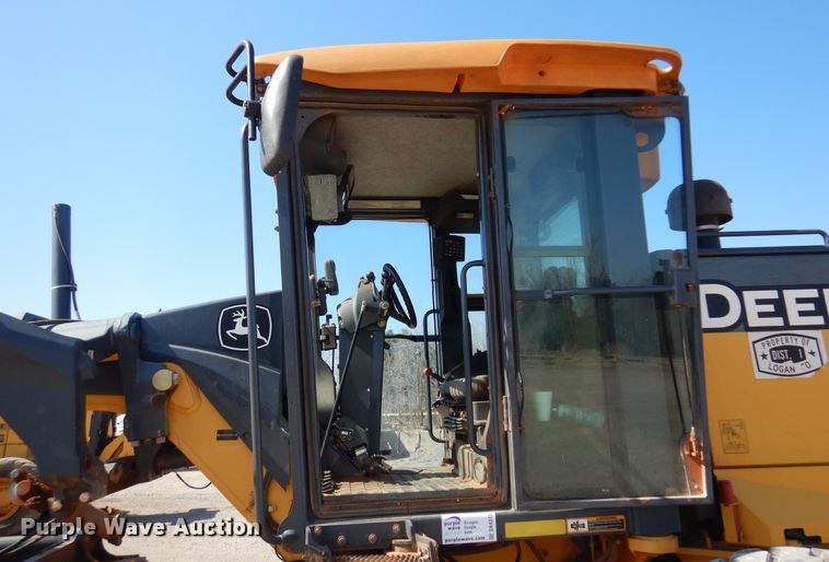 image for item DK4373 2012 John Deere 672G  motor grader