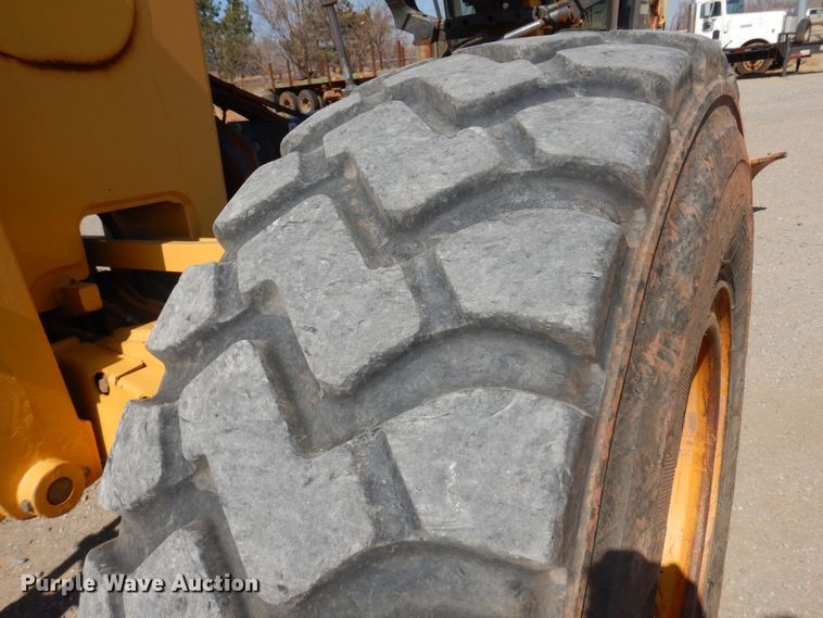 image for item DK4373 2012 John Deere 672G  motor grader