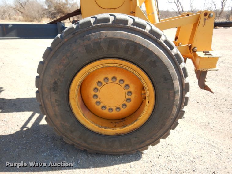 image for item DK4373 2012 John Deere 672G  motor grader