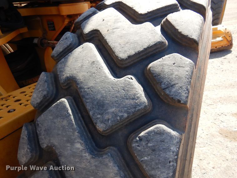 image for item DK4373 2012 John Deere 672G  motor grader