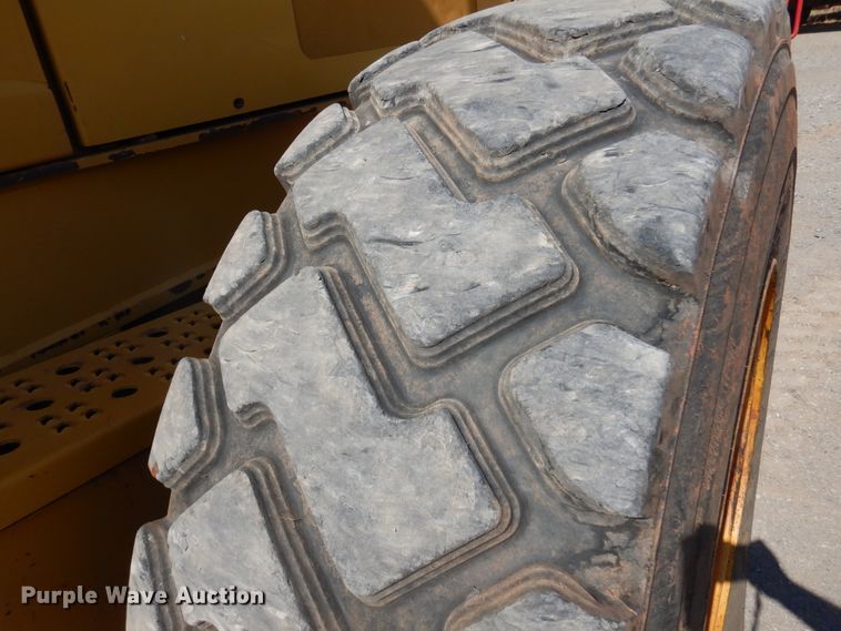 image for item DK4373 2012 John Deere 672G  motor grader