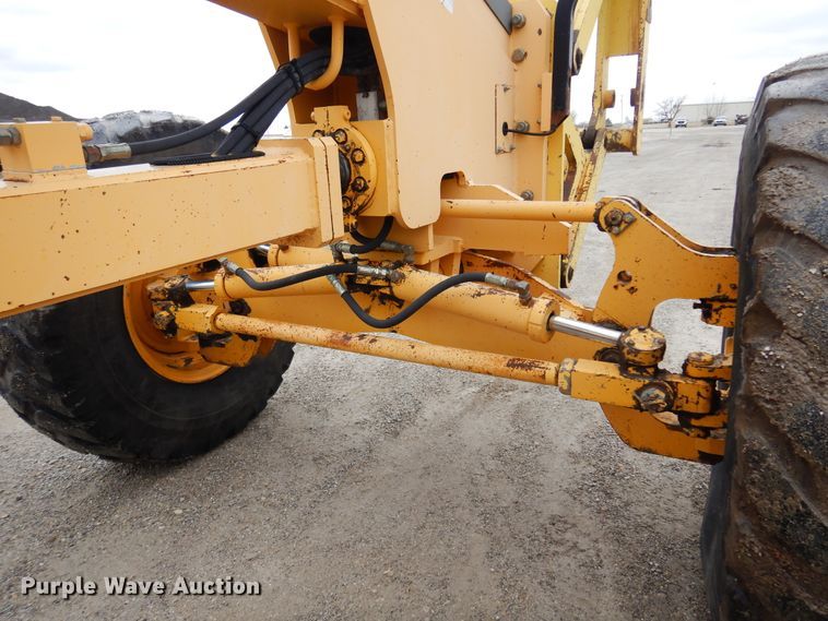 image for item DK4427 2002 Volvo G720  motor grader