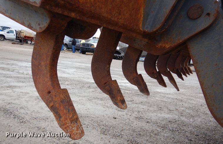 image for item DK4427 2002 Volvo G720  motor grader