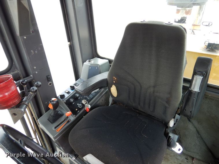 image for item DK4427 2002 Volvo G720  motor grader