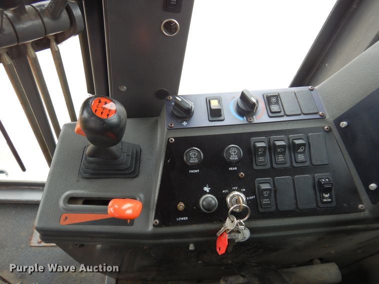 image for item DK4427 2002 Volvo G720  motor grader