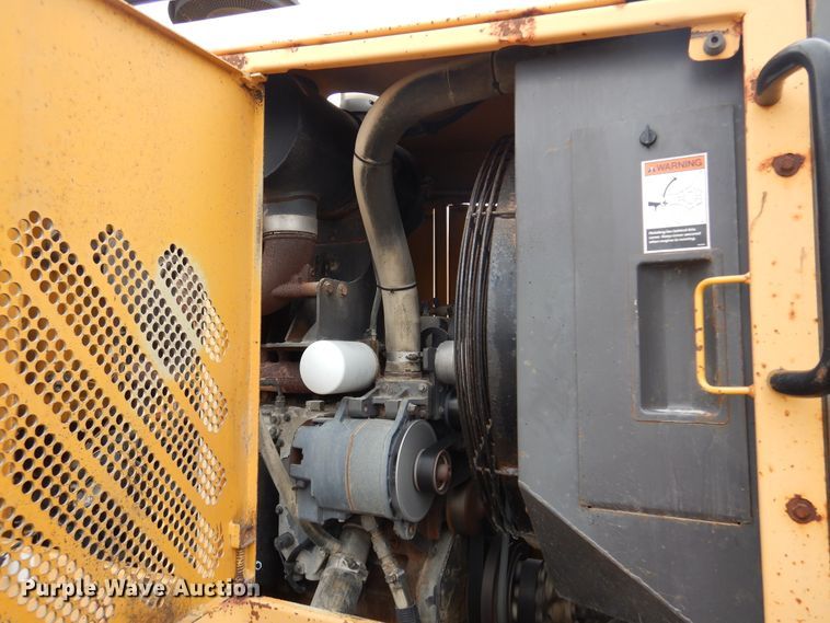 image for item DK4427 2002 Volvo G720  motor grader