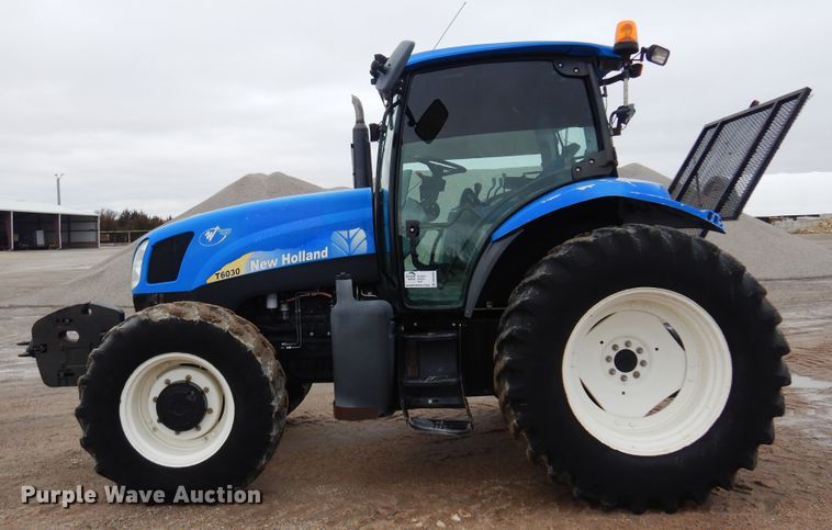 image for item DK4433 2009 New Holland T6030  MFWD tractor