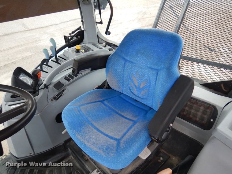image for item DK4433 2009 New Holland T6030  MFWD tractor
