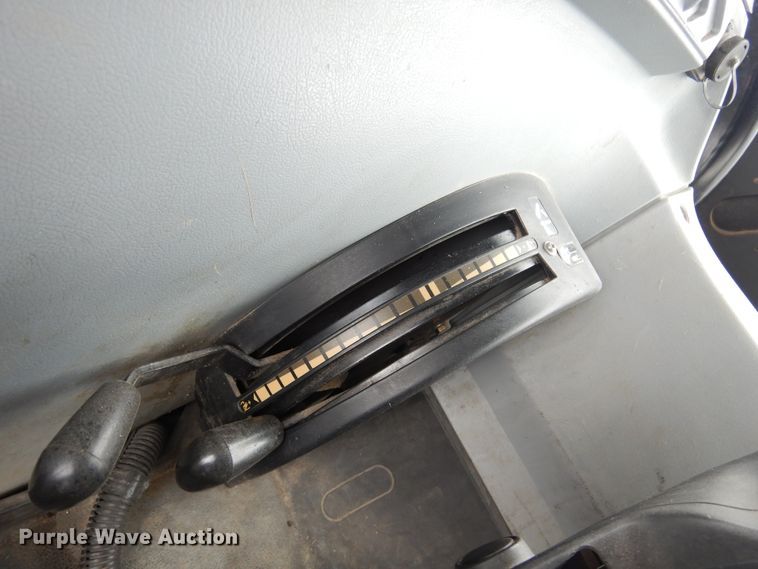 image for item DK4433 2009 New Holland T6030  MFWD tractor