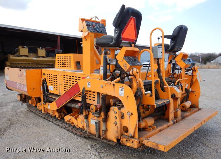 image for item DM6056 2013 Blaw-Knox PF1510  paver