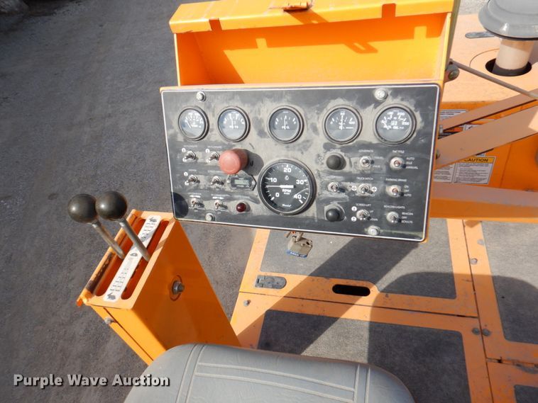 image for item DM6056 2013 Blaw-Knox PF1510  paver