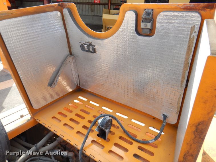 image for item DM6056 2013 Blaw-Knox PF1510  paver