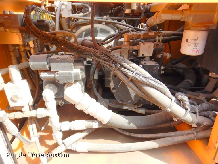 image for item DM6056 2013 Blaw-Knox PF1510  paver