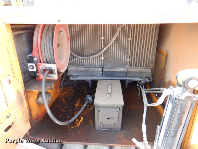 image for item DM6056 2013 Blaw-Knox PF1510  paver