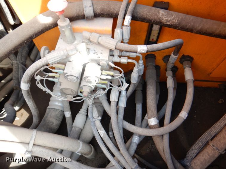 image for item DM6056 2013 Blaw-Knox PF1510  paver