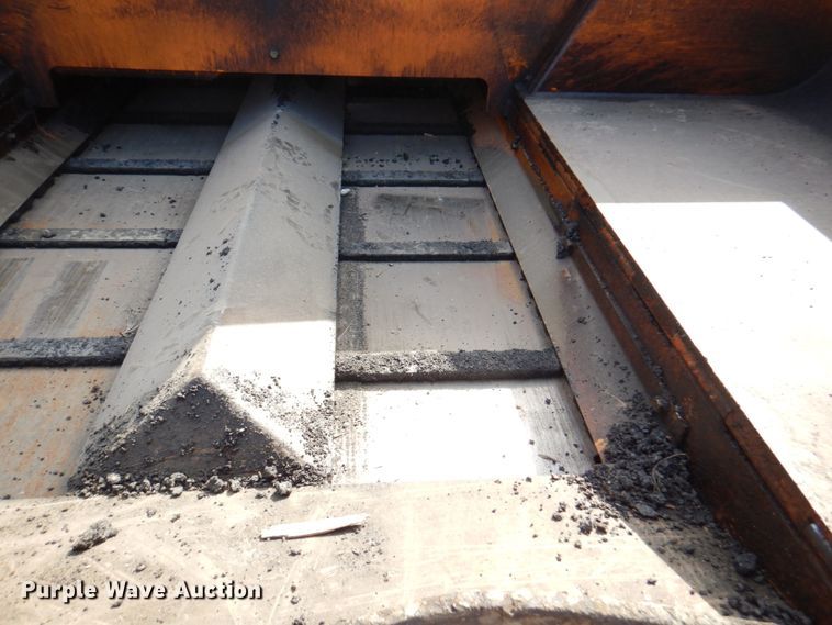 image for item DM6056 2013 Blaw-Knox PF1510  paver