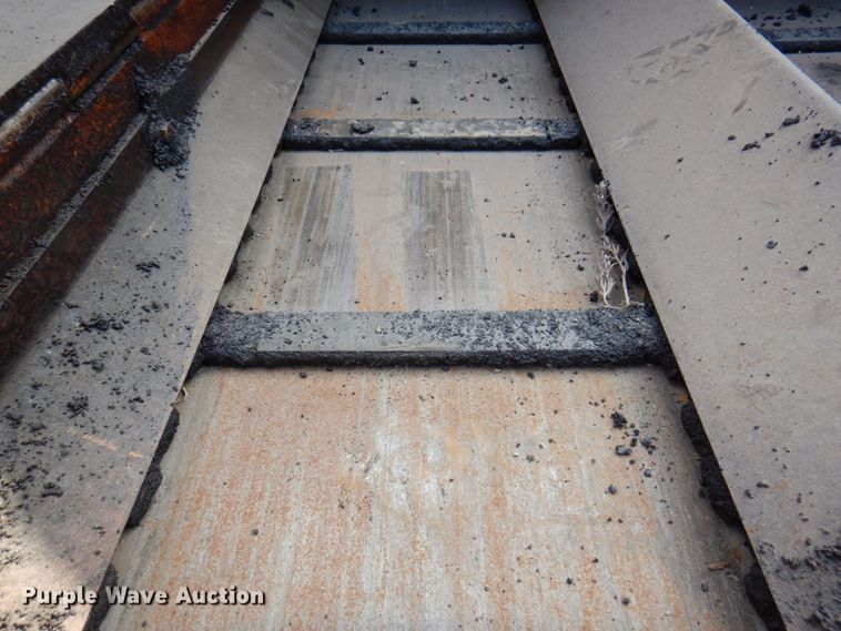 image for item DM6056 2013 Blaw-Knox PF1510  paver