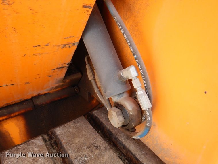 image for item DM6056 2013 Blaw-Knox PF1510  paver