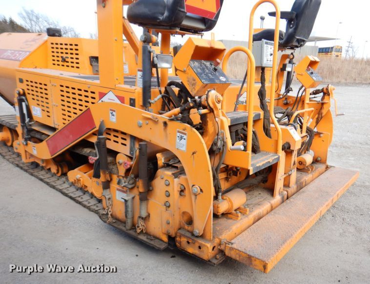 image for item DM6056 2013 Blaw-Knox PF1510  paver