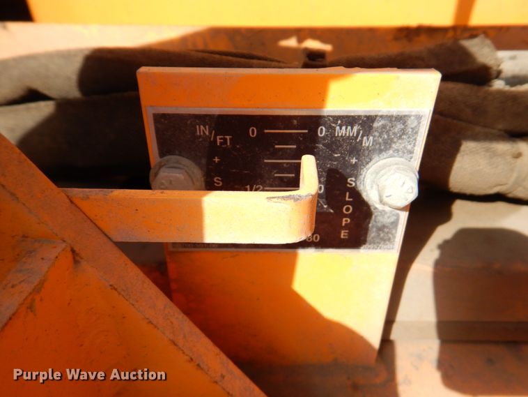 image for item DM6056 2013 Blaw-Knox PF1510  paver