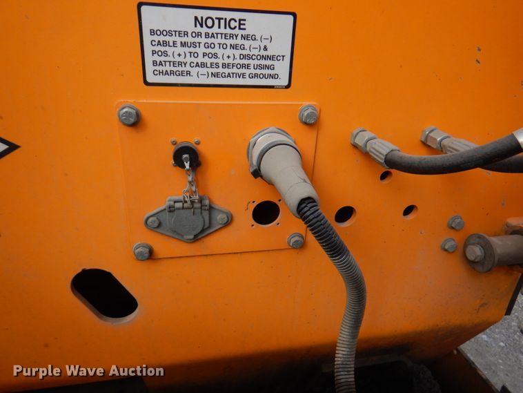 image for item DM6056 2013 Blaw-Knox PF1510  paver