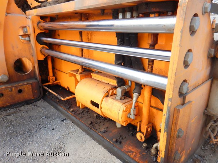 image for item DM6056 2013 Blaw-Knox PF1510  paver