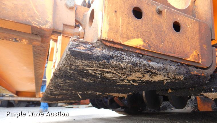 image for item DM6056 2013 Blaw-Knox PF1510  paver