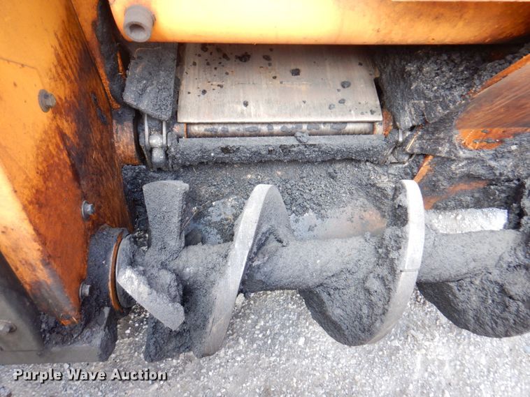 image for item DM6056 2013 Blaw-Knox PF1510  paver