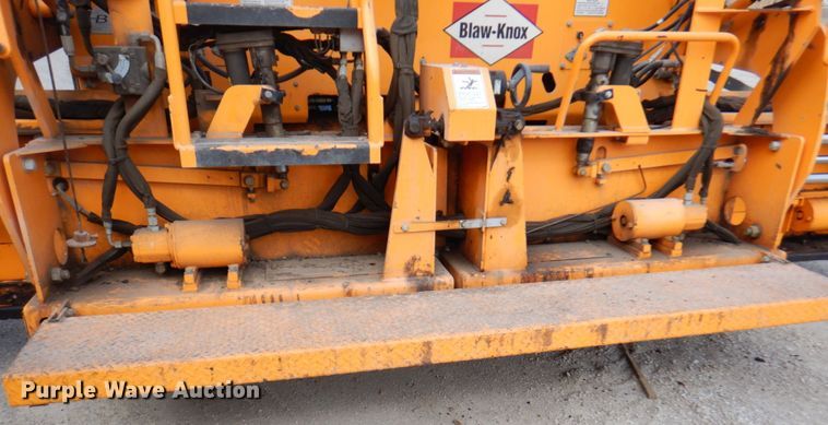 image for item DM6056 2013 Blaw-Knox PF1510  paver