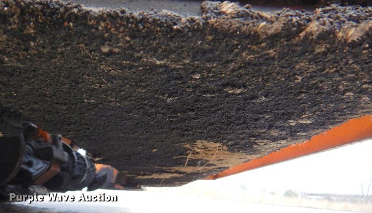 image for item DM6056 2013 Blaw-Knox PF1510  paver