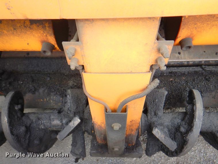 image for item DM6056 2013 Blaw-Knox PF1510  paver