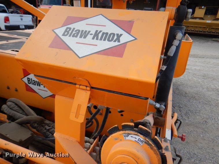 image for item DM6056 2013 Blaw-Knox PF1510  paver