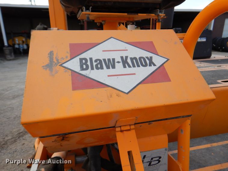 image for item DM6056 2013 Blaw-Knox PF1510  paver