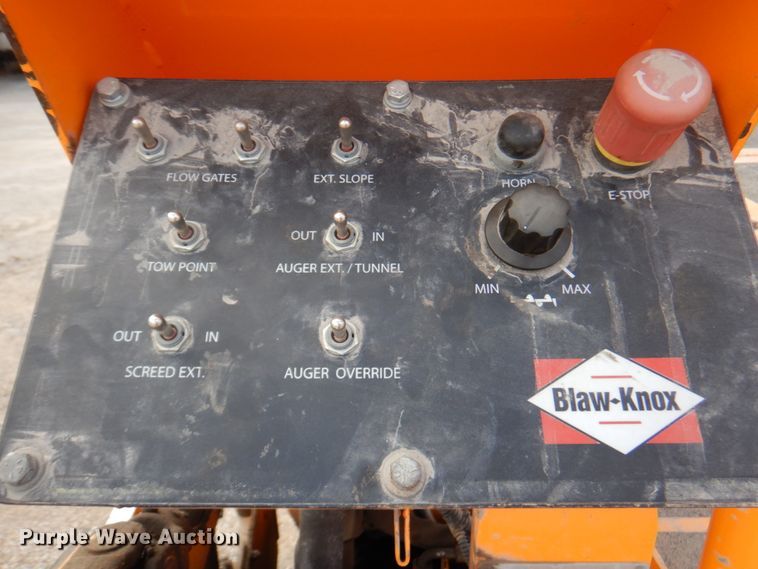 image for item DM6056 2013 Blaw-Knox PF1510  paver