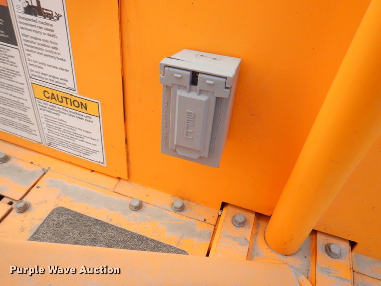 image for item DM6056 2013 Blaw-Knox PF1510  paver