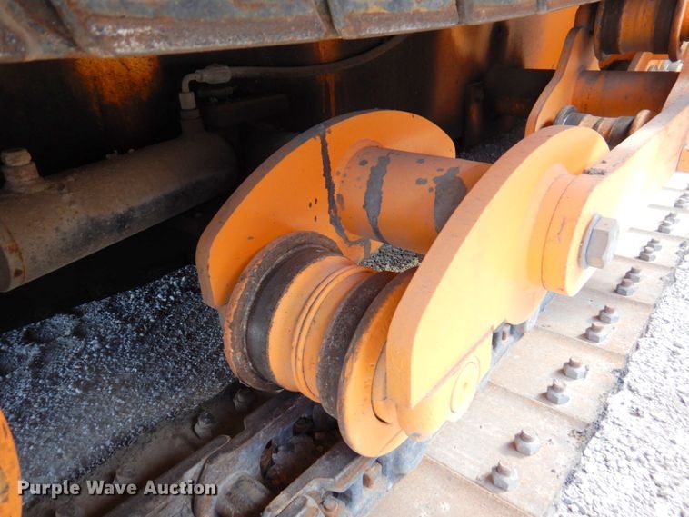 image for item DM6056 2013 Blaw-Knox PF1510  paver