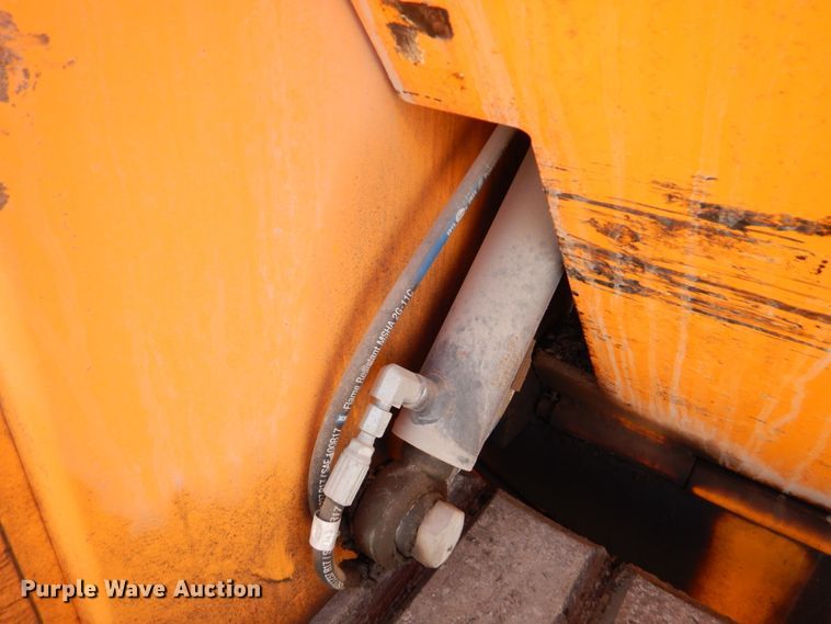 image for item DM6056 2013 Blaw-Knox PF1510  paver