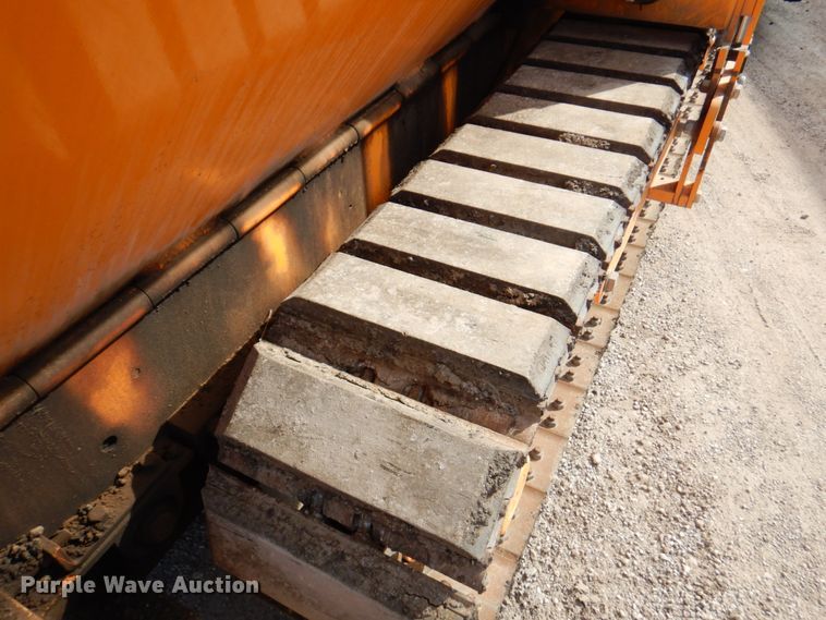 image for item DM6056 2013 Blaw-Knox PF1510  paver