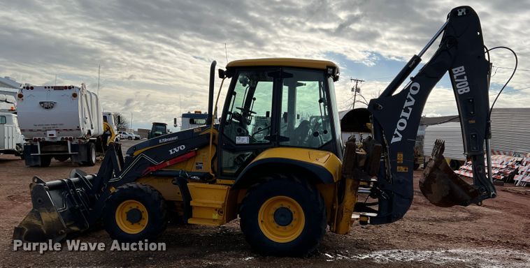 image for item DM8416 2012 Volvo BL70B  backhoe