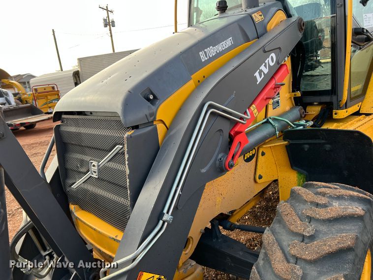 image for item DM8416 2012 Volvo BL70B  backhoe