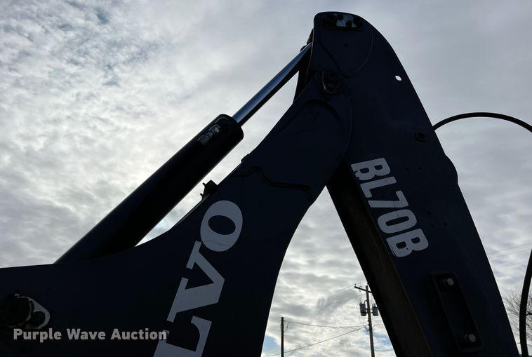 image for item DM8416 2012 Volvo BL70B  backhoe