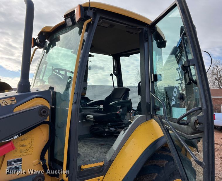 image for item DM8416 2012 Volvo BL70B  backhoe