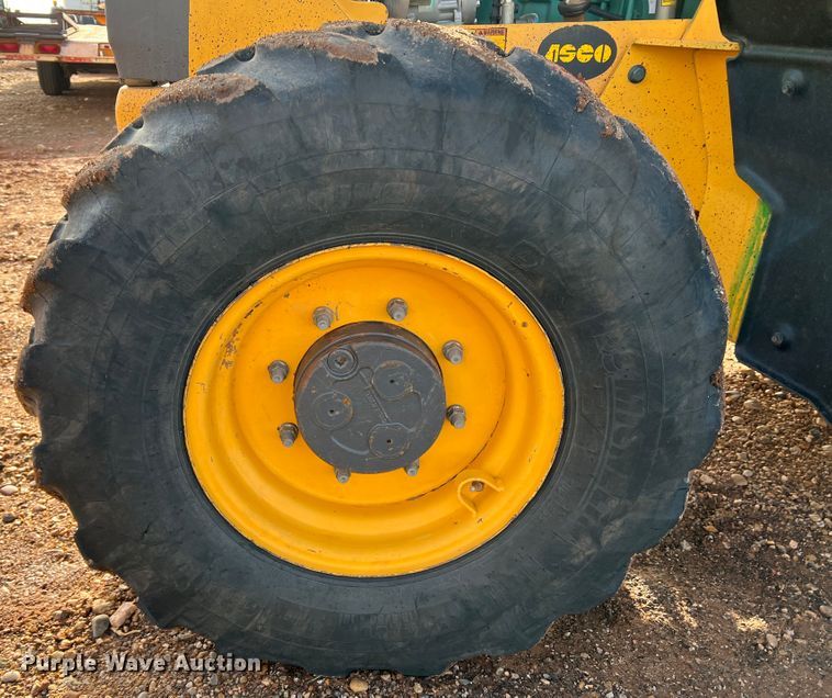 image for item DM8416 2012 Volvo BL70B  backhoe