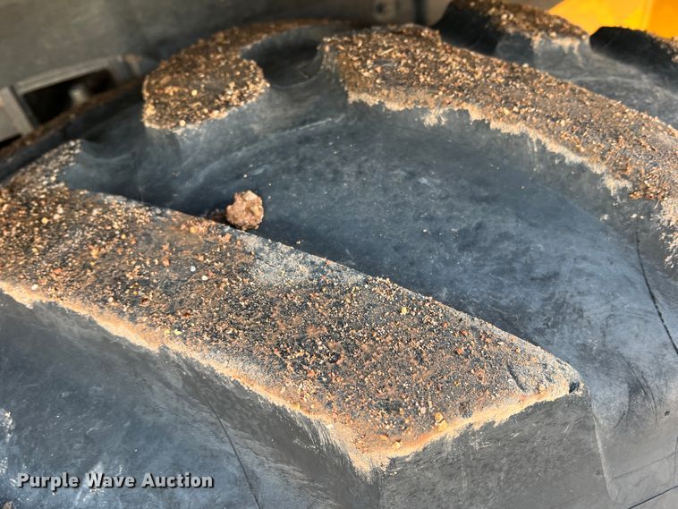 image for item DM8416 2012 Volvo BL70B  backhoe