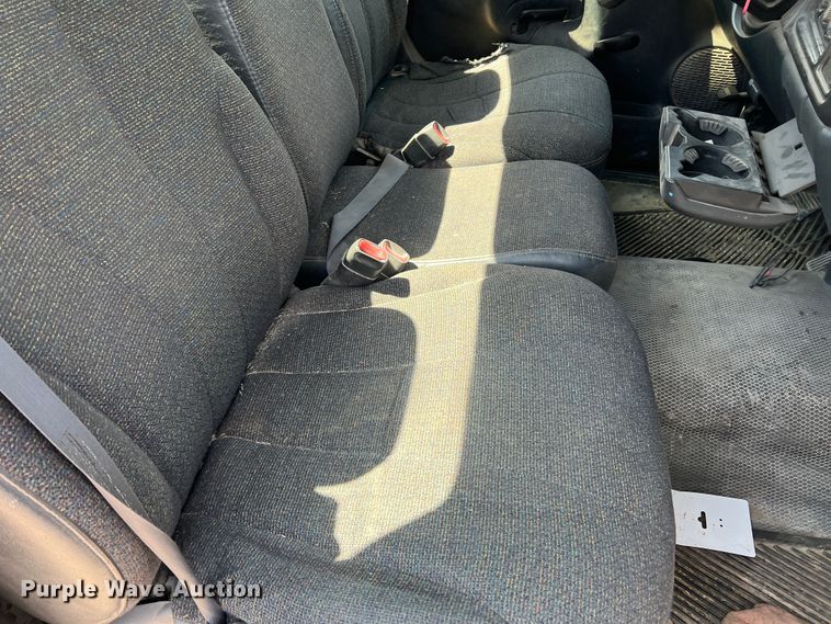 image for item DM8433 2000 Chevrolet Silverado 1500  pickup truck