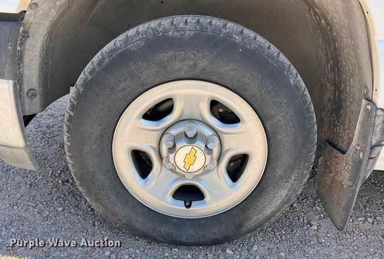 image for item DM8433 2000 Chevrolet Silverado 1500  pickup truck