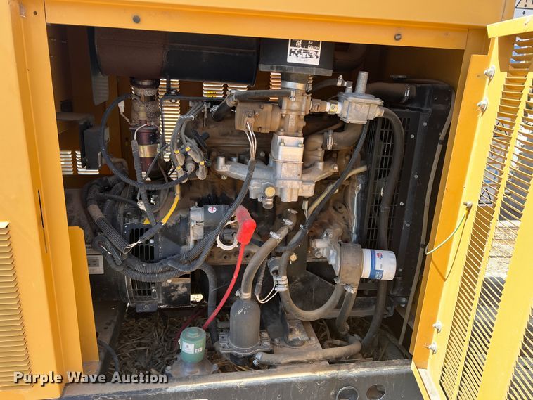 image for item DM8434 2007 Olympian G25UH3  generator